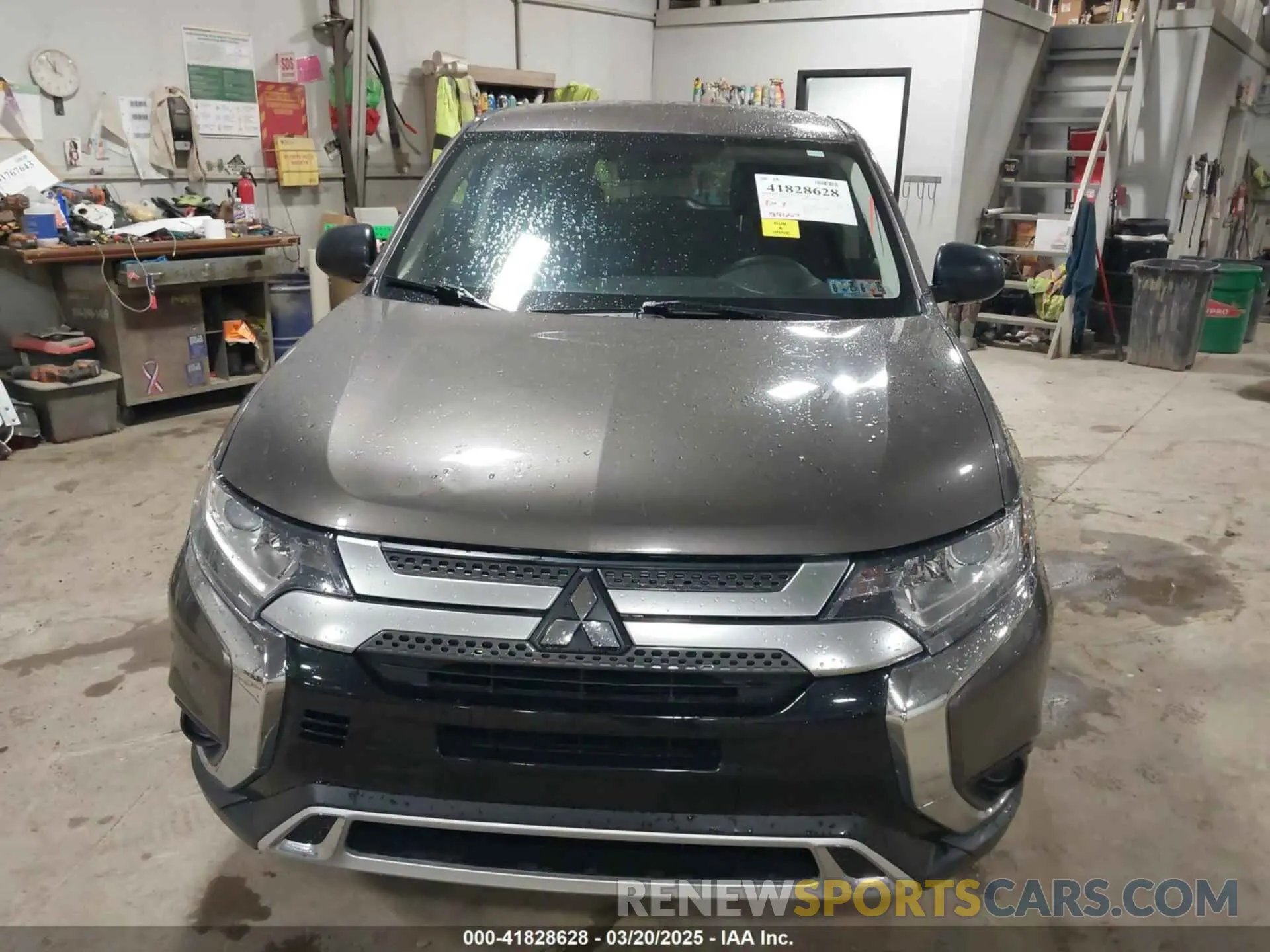 12 Photograph of a damaged car JA4AZ3A34KZ020667 MITSUBISHI OUTLANDER 2019