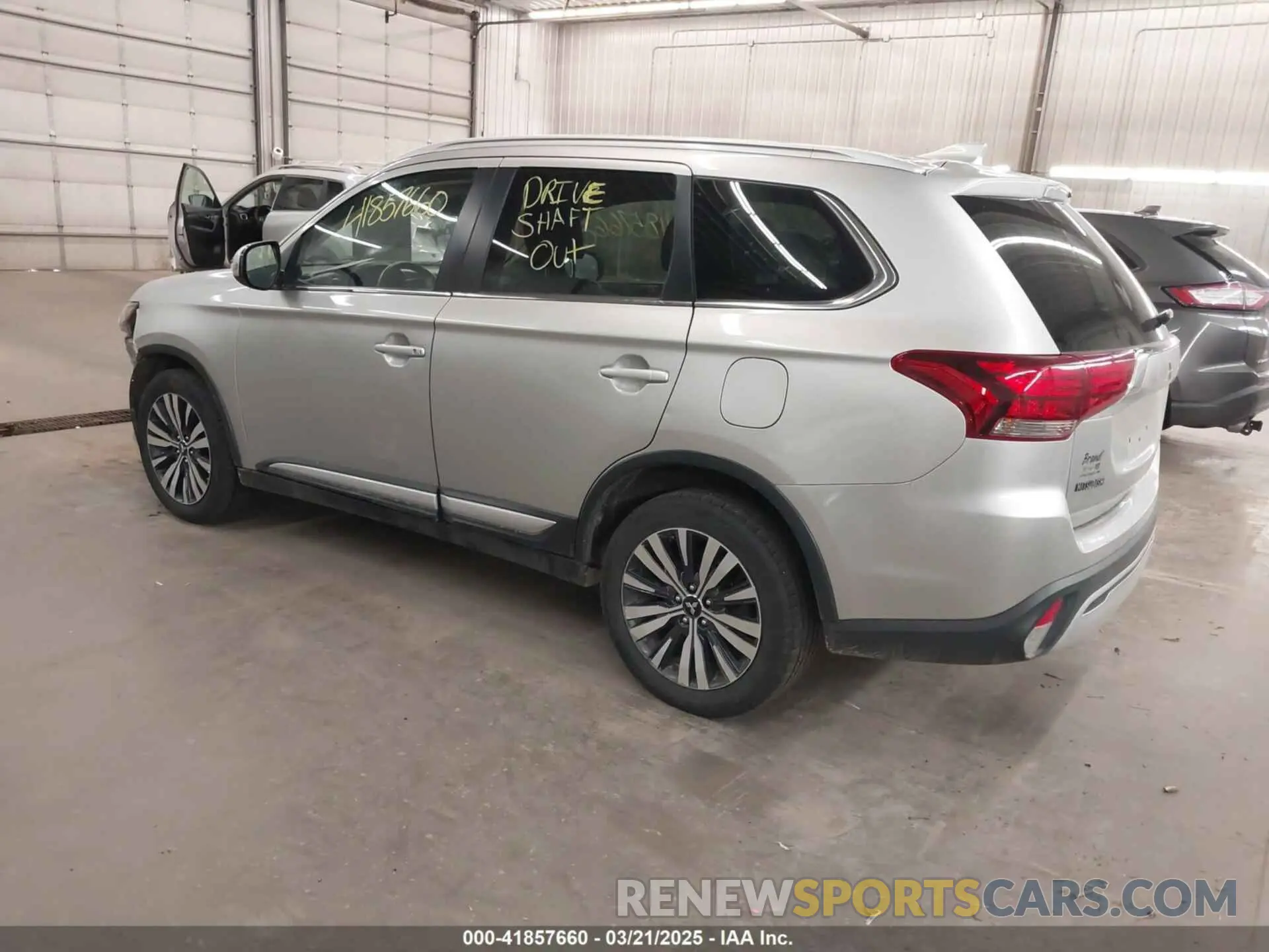 3 Photograph of a damaged car JA4AZ3A34KZ026887 MITSUBISHI OUTLANDER 2019