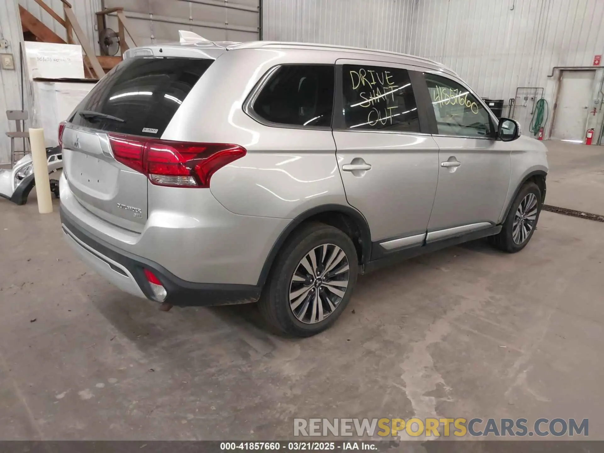 4 Photograph of a damaged car JA4AZ3A34KZ026887 MITSUBISHI OUTLANDER 2019