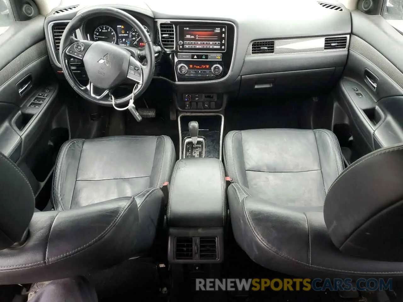 8 Photograph of a damaged car JA4AZ3A34KZ040272 MITSUBISHI OUTLANDER 2019