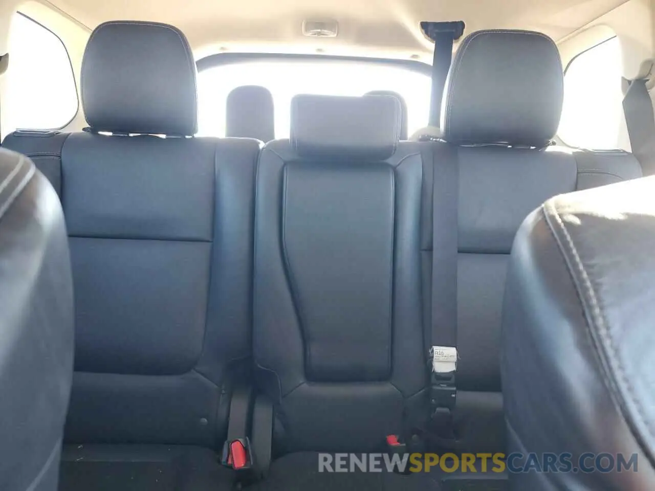 10 Photograph of a damaged car JA4AZ3A35KZ038059 MITSUBISHI OUTLANDER 2019