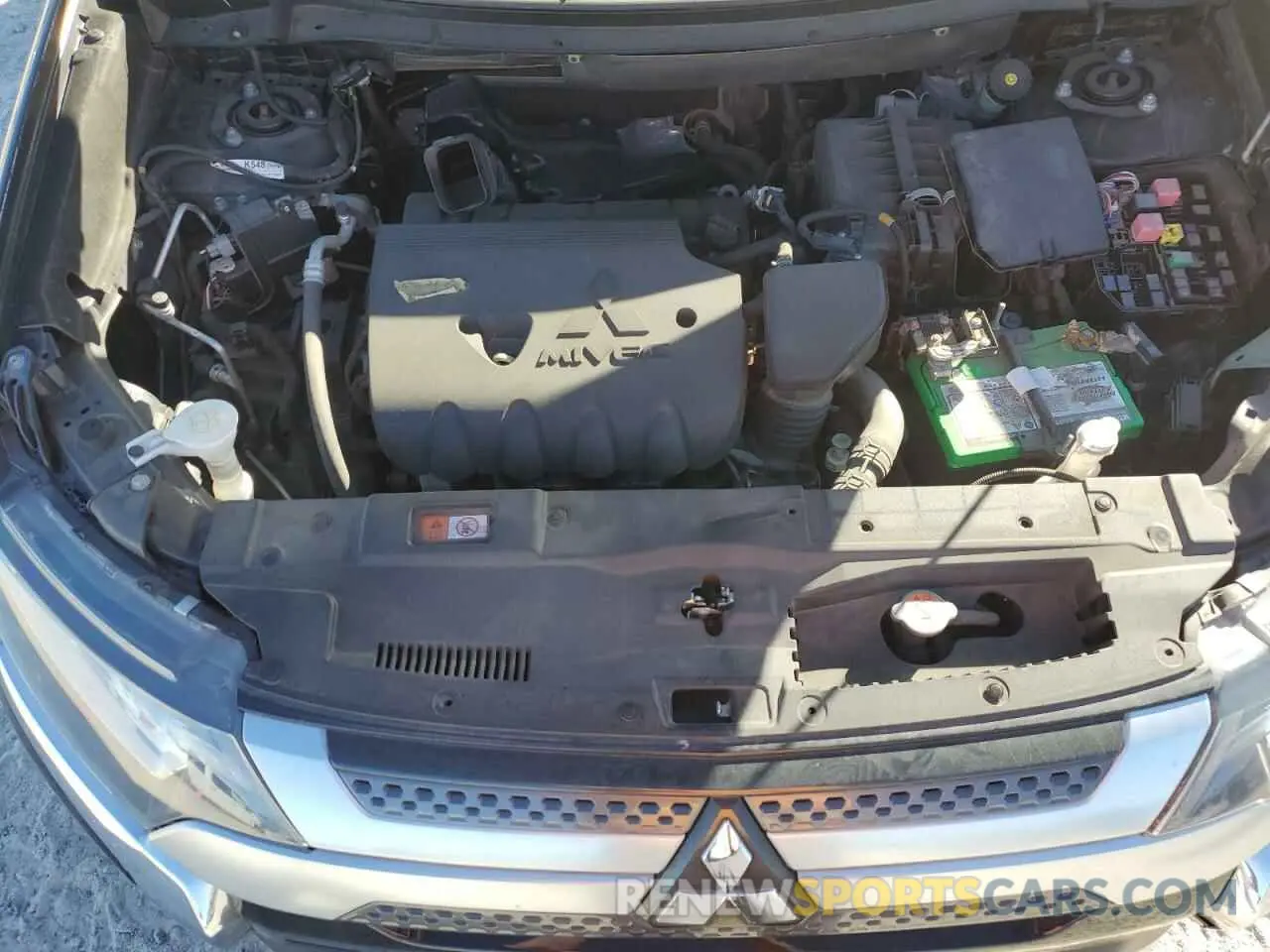 12 Photograph of a damaged car JA4AZ3A35KZ038059 MITSUBISHI OUTLANDER 2019