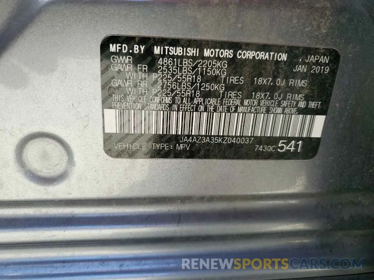13 Photograph of a damaged car JA4AZ3A35KZ040037 MITSUBISHI OUTLANDER 2019