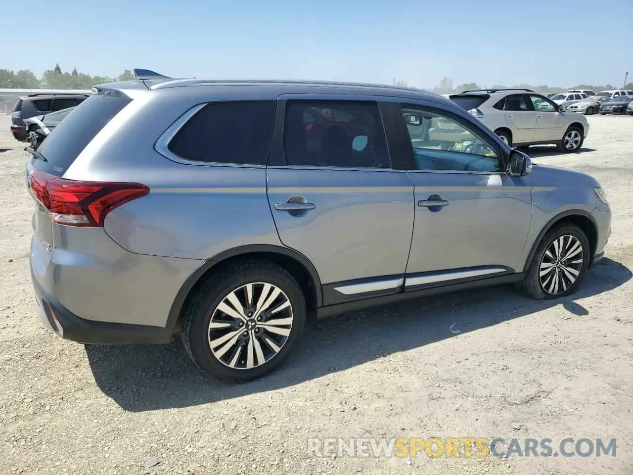 3 Photograph of a damaged car JA4AZ3A35KZ040037 MITSUBISHI OUTLANDER 2019