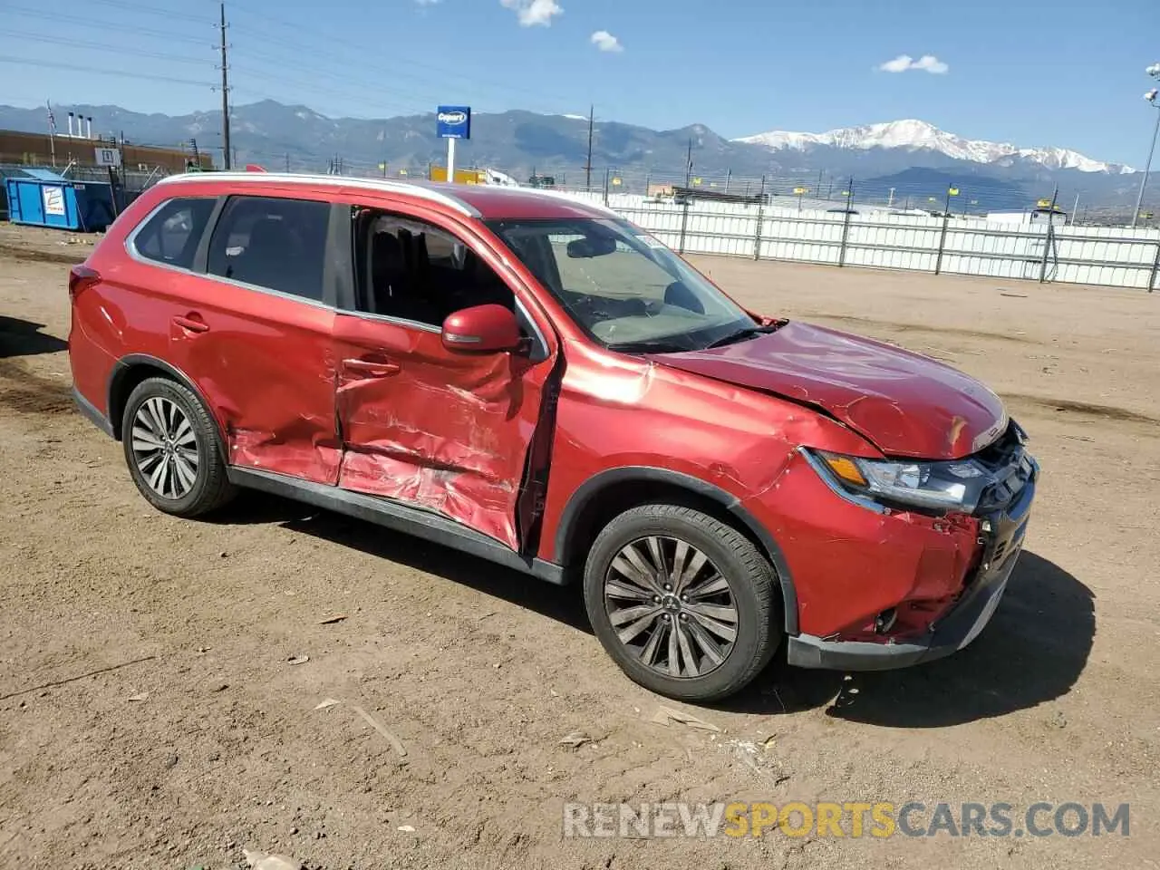 4 Photograph of a damaged car JA4AZ3A35KZ044430 MITSUBISHI OUTLANDER 2019