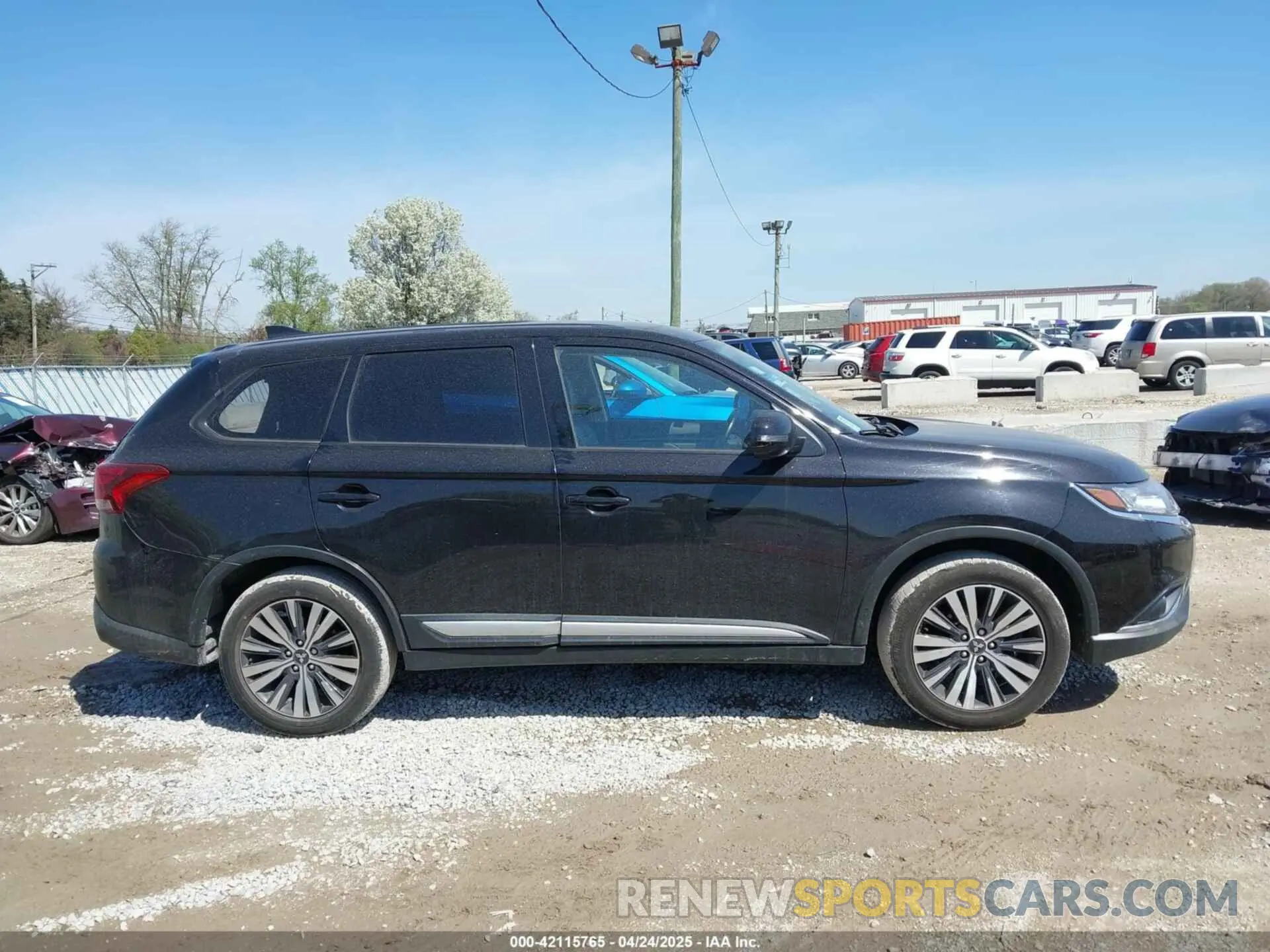 13 Photograph of a damaged car JA4AZ3A36KZ019410 MITSUBISHI OUTLANDER 2019