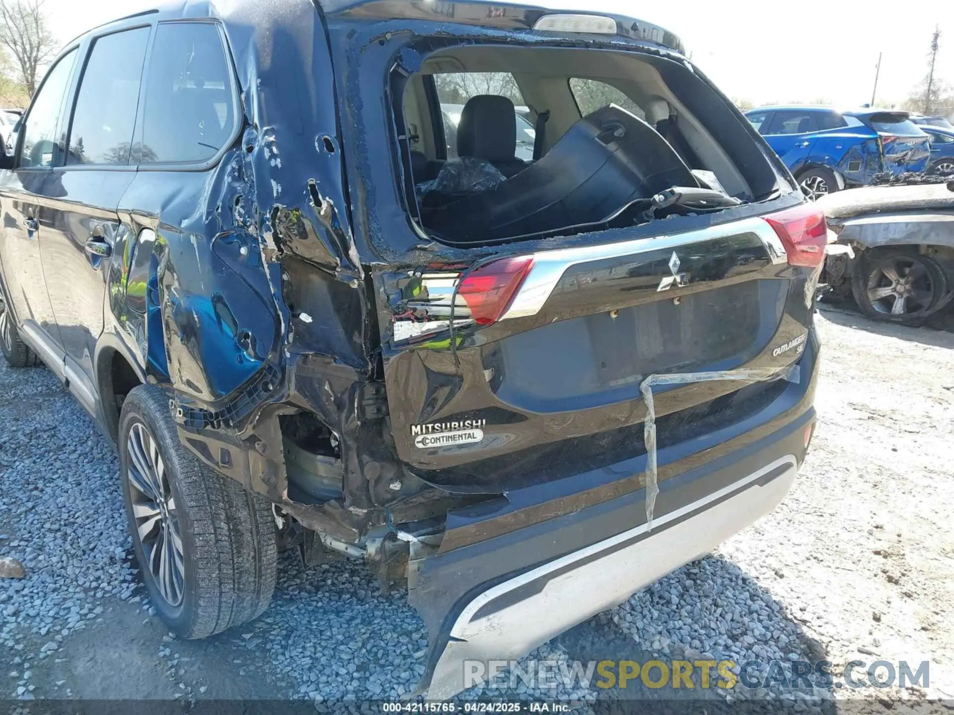 6 Photograph of a damaged car JA4AZ3A36KZ019410 MITSUBISHI OUTLANDER 2019
