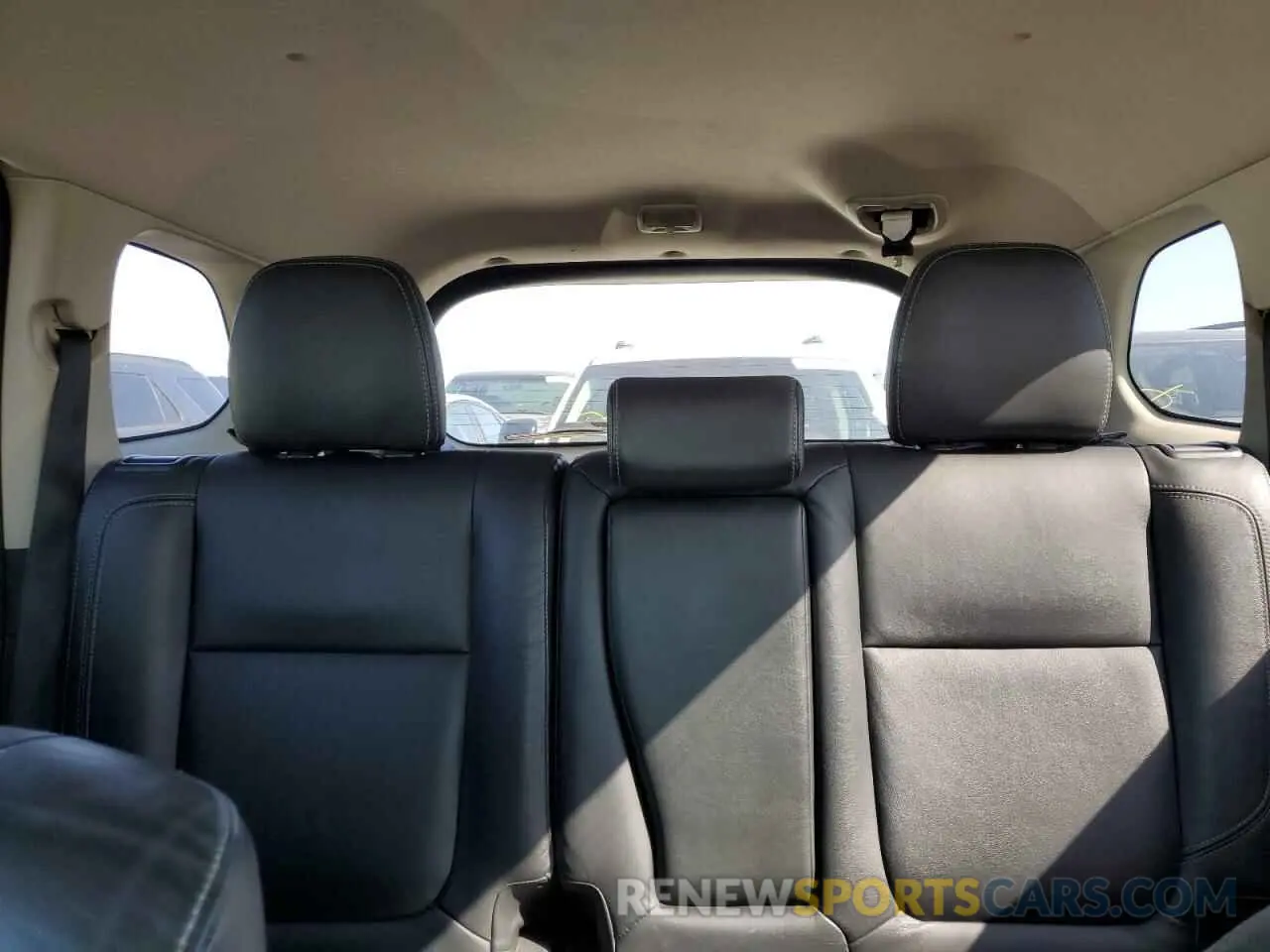 10 Photograph of a damaged car JA4AZ3A36KZ042069 MITSUBISHI OUTLANDER 2019