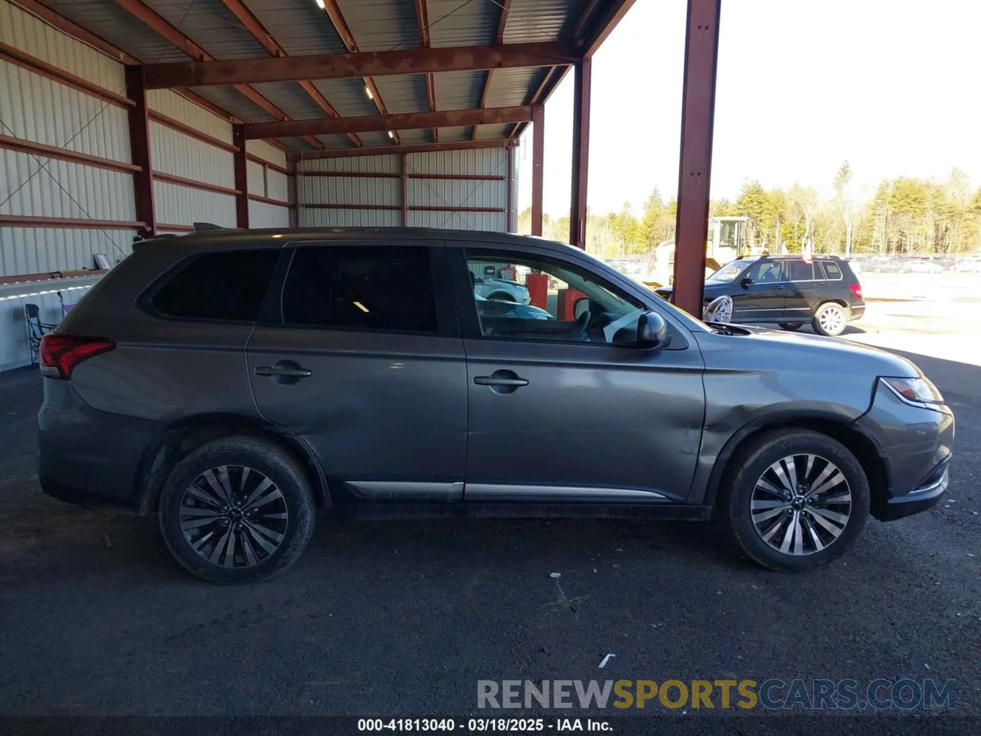 13 Photograph of a damaged car JA4AZ3A37KZ011574 MITSUBISHI OUTLANDER 2019