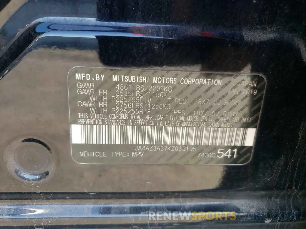 13 Photograph of a damaged car JA4AZ3A37KZ039195 MITSUBISHI OUTLANDER 2019