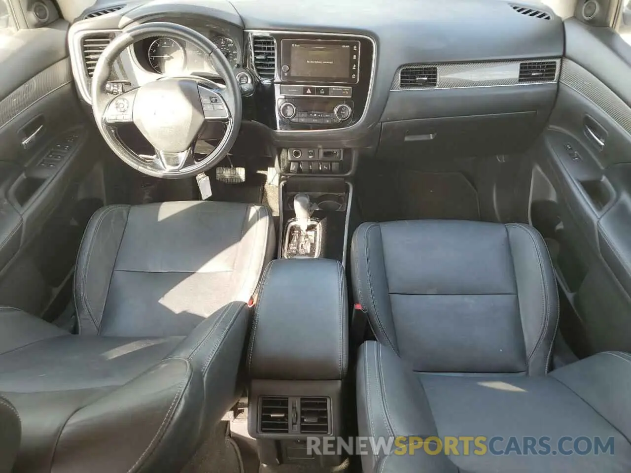 8 Photograph of a damaged car JA4AZ3A37KZ042274 MITSUBISHI OUTLANDER 2019