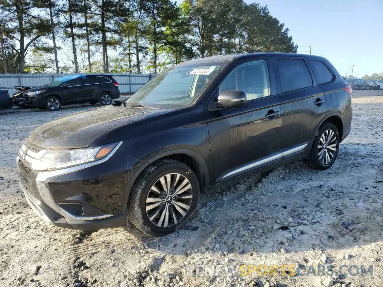 1 Photograph of a damaged car JA4AZ3A37KZ042761 MITSUBISHI OUTLANDER 2019