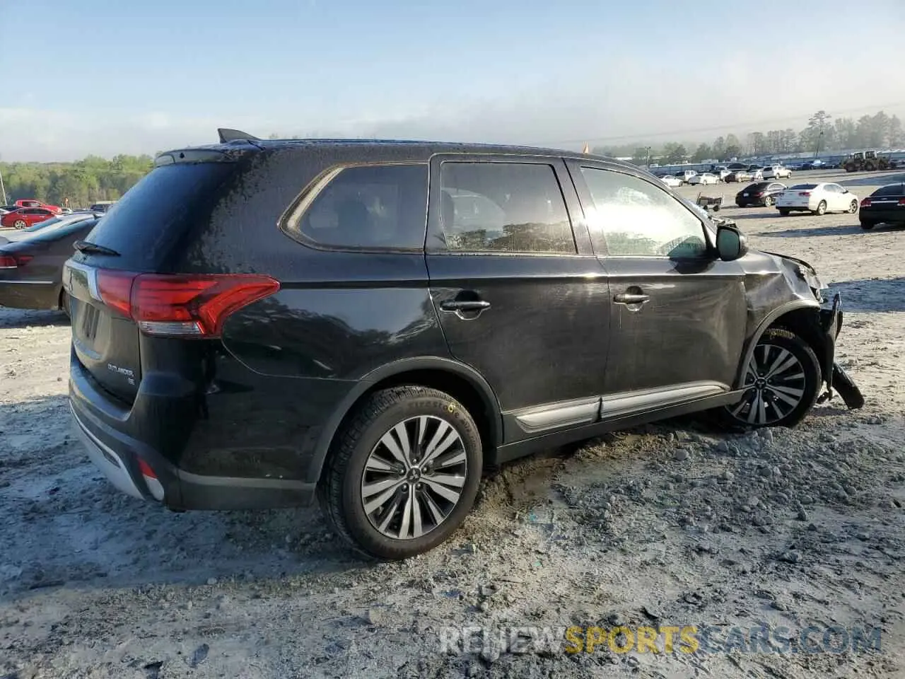 3 Photograph of a damaged car JA4AZ3A37KZ042761 MITSUBISHI OUTLANDER 2019