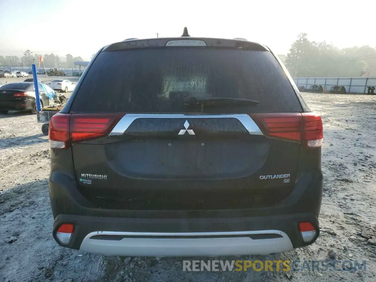 6 Photograph of a damaged car JA4AZ3A37KZ042761 MITSUBISHI OUTLANDER 2019