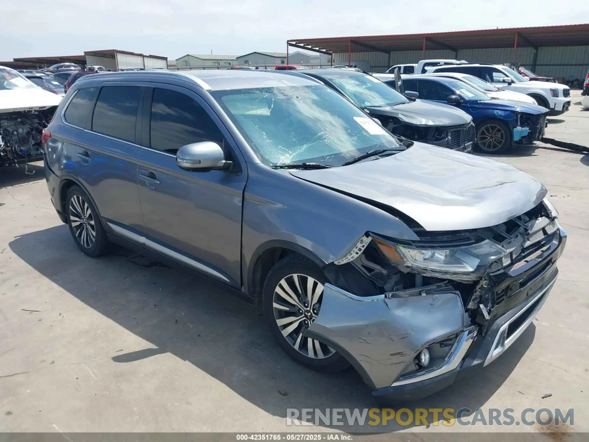 1 Photograph of a damaged car JA4AZ3A38KJ000694 MITSUBISHI OUTLANDER 2019