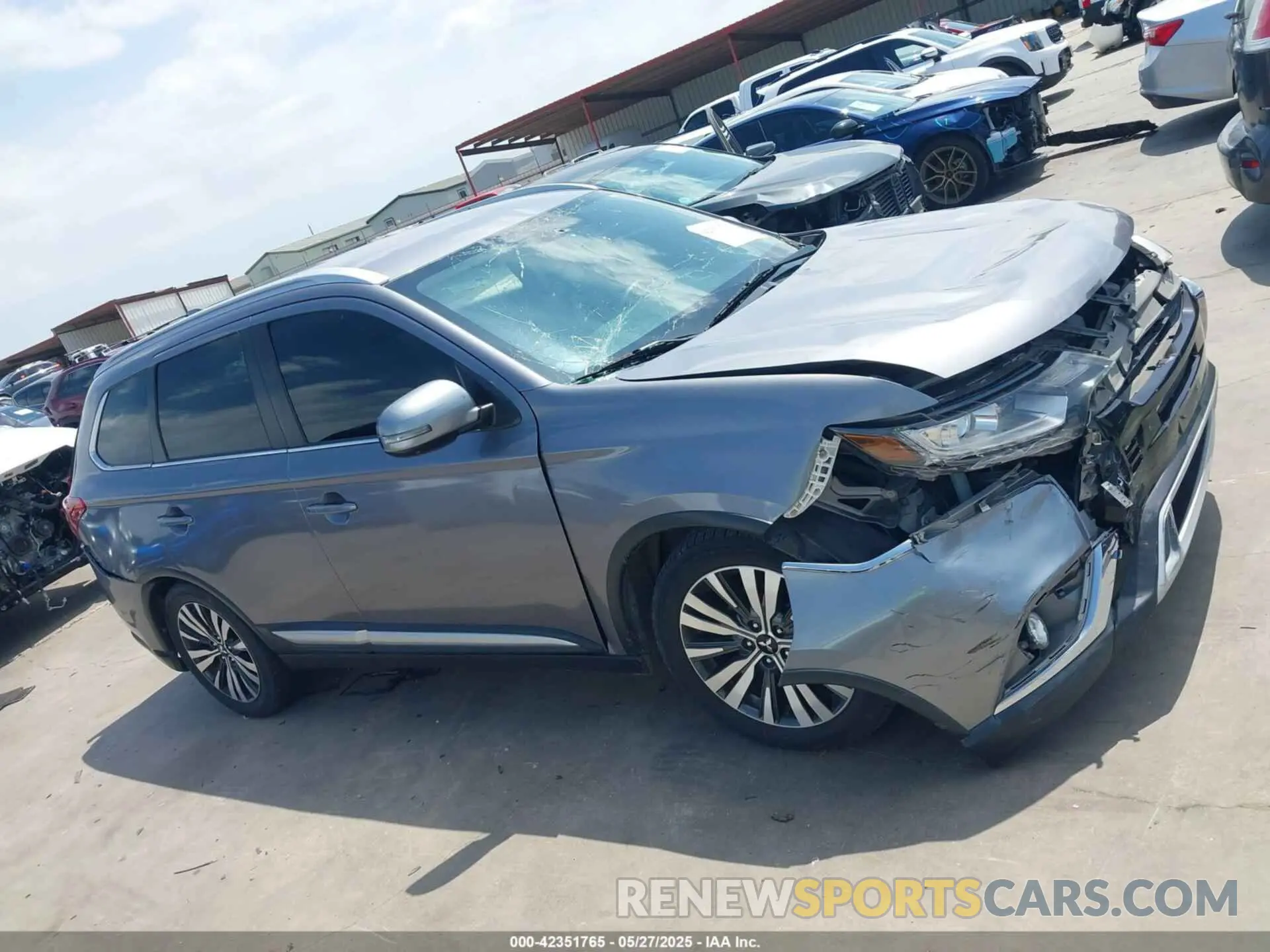 13 Photograph of a damaged car JA4AZ3A38KJ000694 MITSUBISHI OUTLANDER 2019