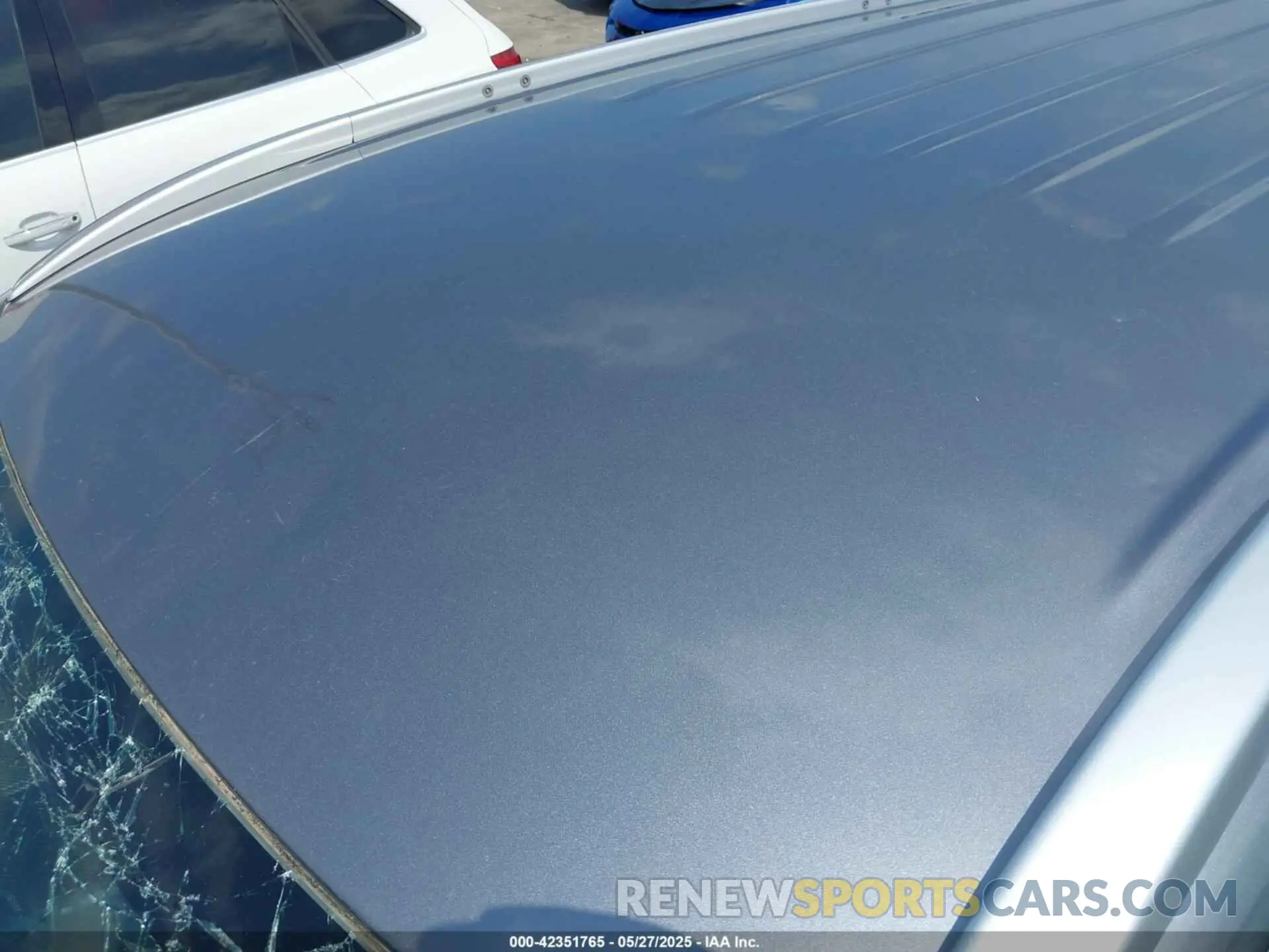 19 Photograph of a damaged car JA4AZ3A38KJ000694 MITSUBISHI OUTLANDER 2019