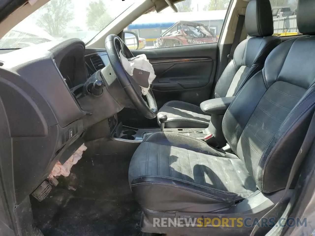7 Photograph of a damaged car JA4AZ3A38KZ017755 MITSUBISHI OUTLANDER 2019