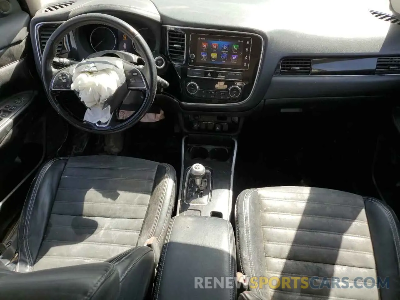8 Photograph of a damaged car JA4AZ3A38KZ017755 MITSUBISHI OUTLANDER 2019