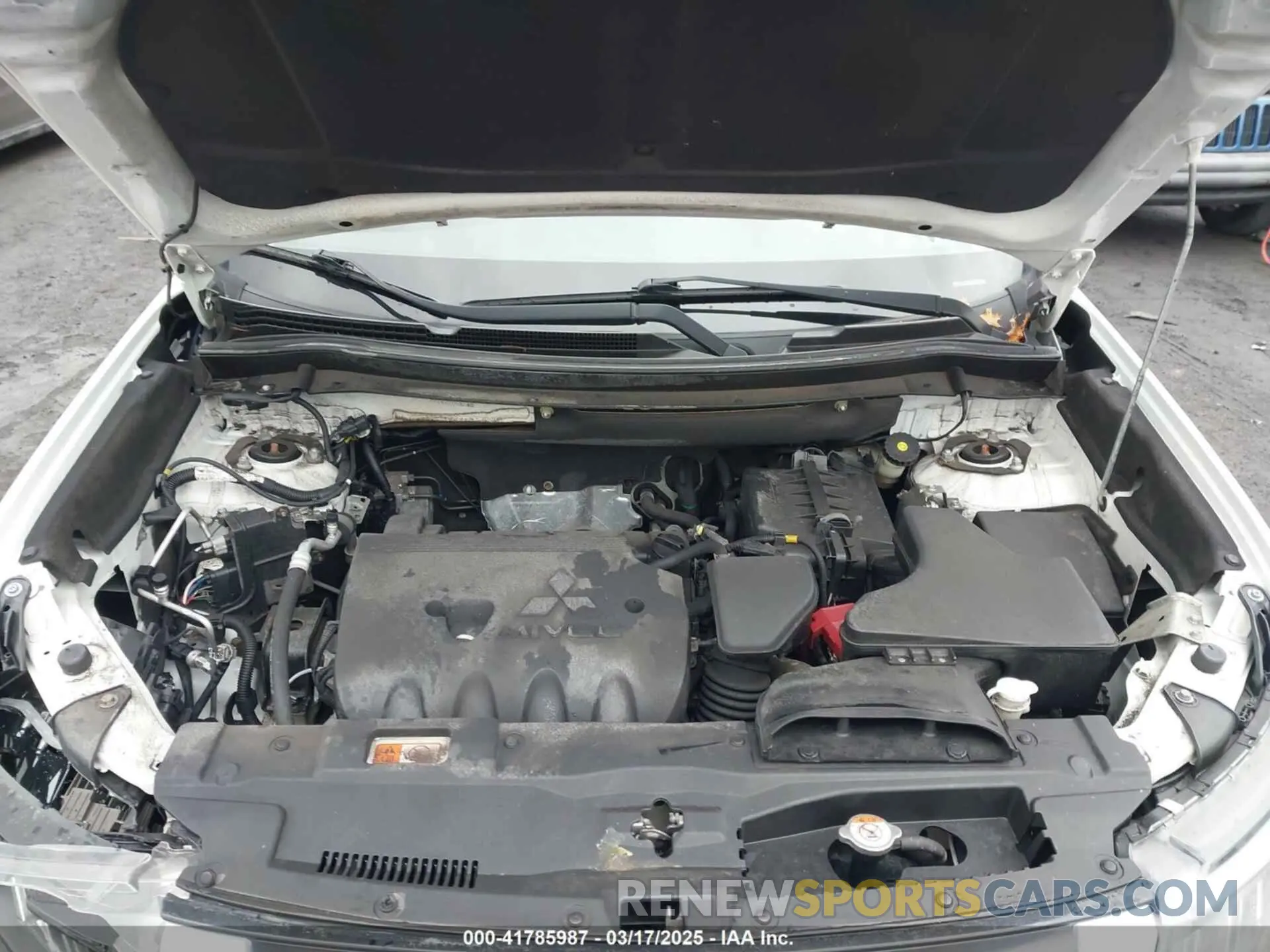 10 Photograph of a damaged car JA4AZ3A38KZ051047 MITSUBISHI OUTLANDER 2019
