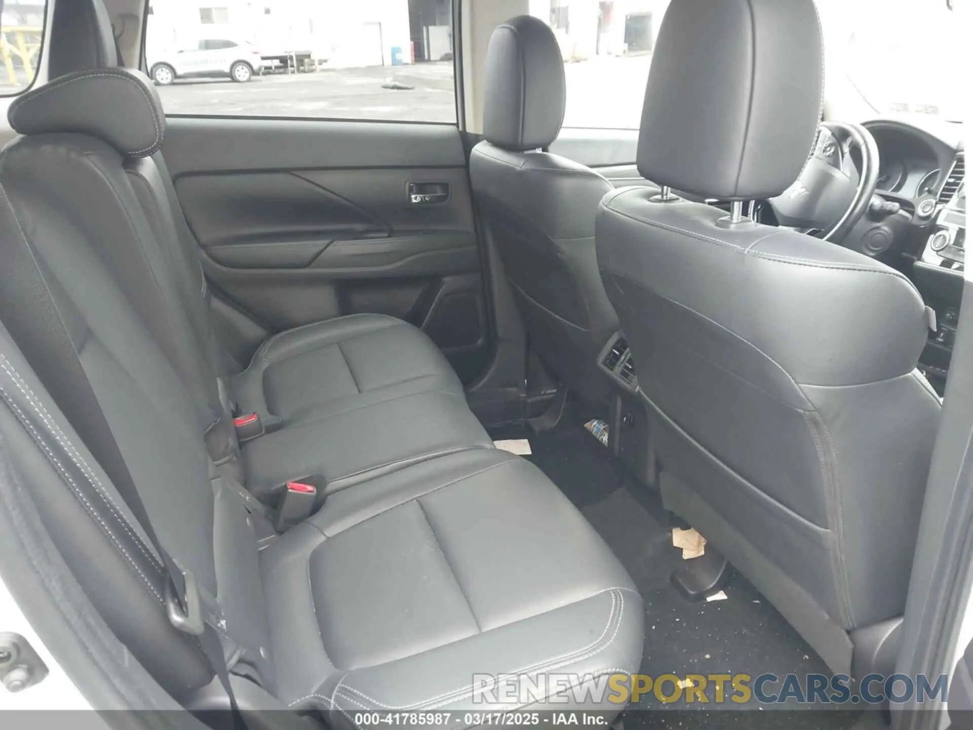 8 Photograph of a damaged car JA4AZ3A38KZ051047 MITSUBISHI OUTLANDER 2019