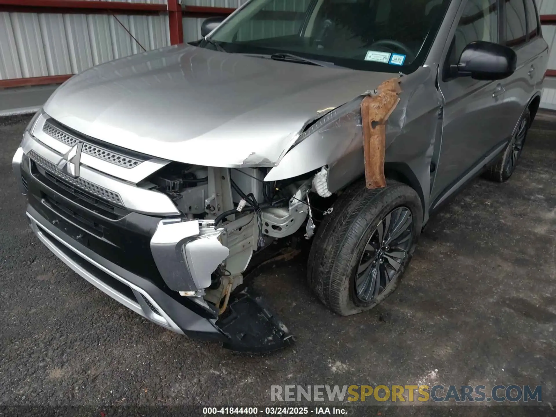 6 Photograph of a damaged car JA4AZ3A39KZ003993 MITSUBISHI OUTLANDER 2019