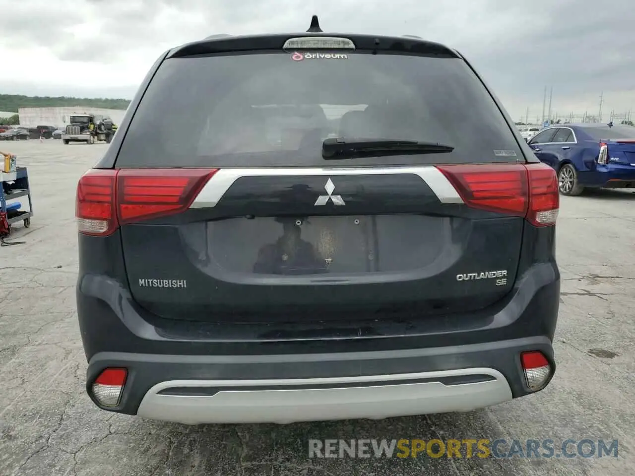 6 Photograph of a damaged car JA4AZ3A39KZ042549 MITSUBISHI OUTLANDER 2019