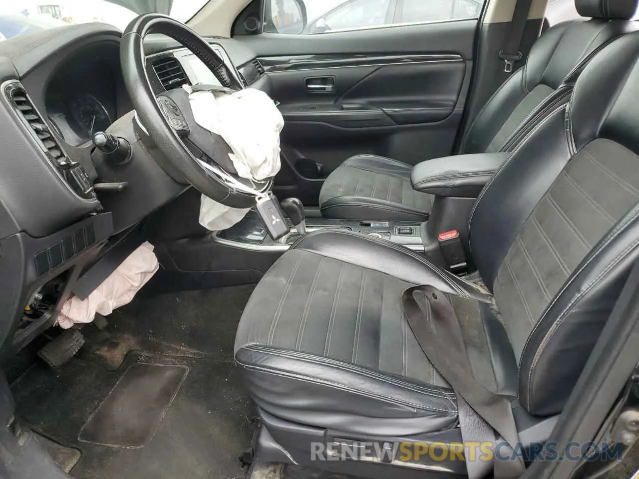 7 Photograph of a damaged car JA4AZ3A39KZ042549 MITSUBISHI OUTLANDER 2019