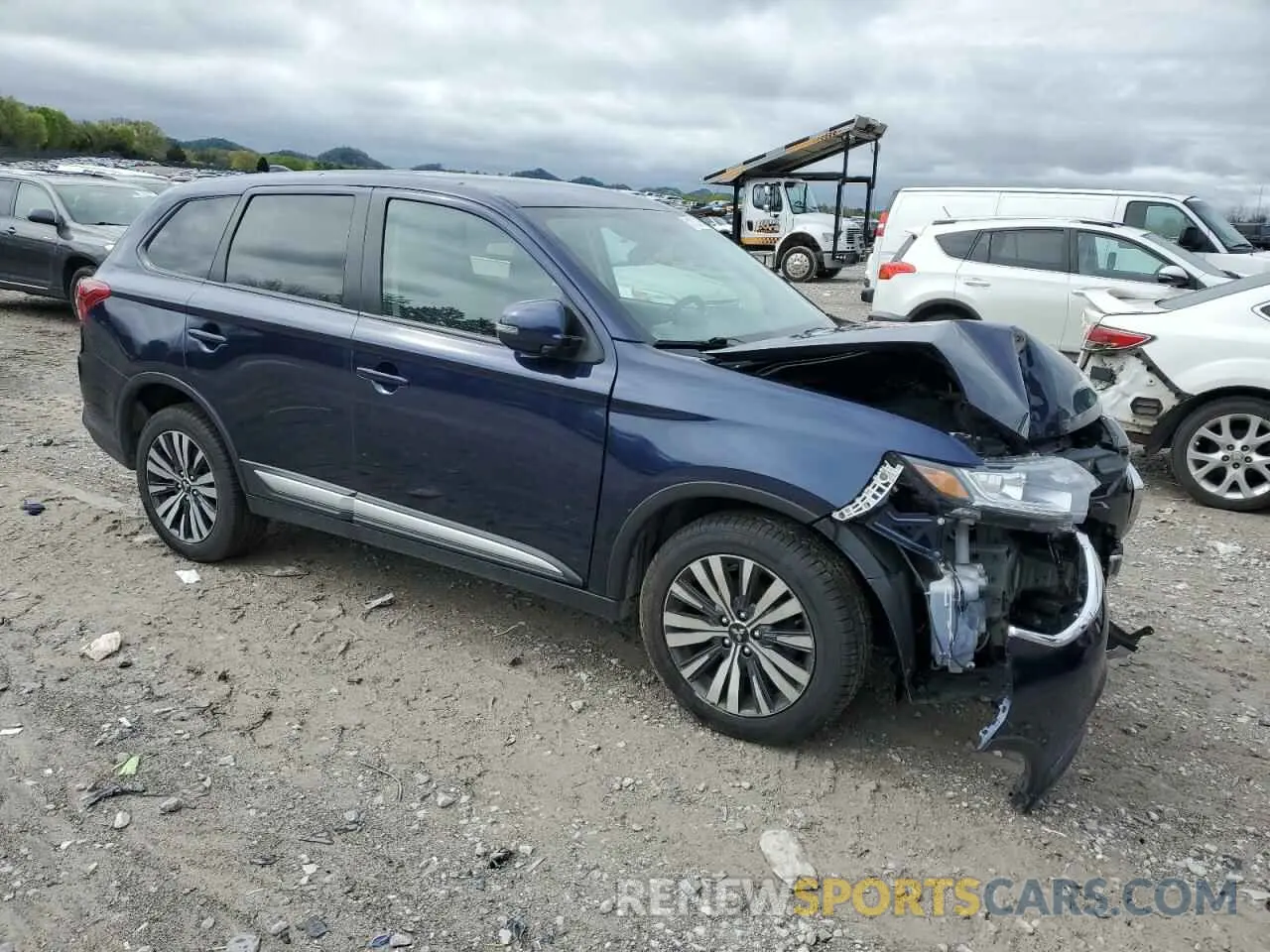 4 Photograph of a damaged car JA4AZ3A39KZ044060 MITSUBISHI OUTLANDER 2019