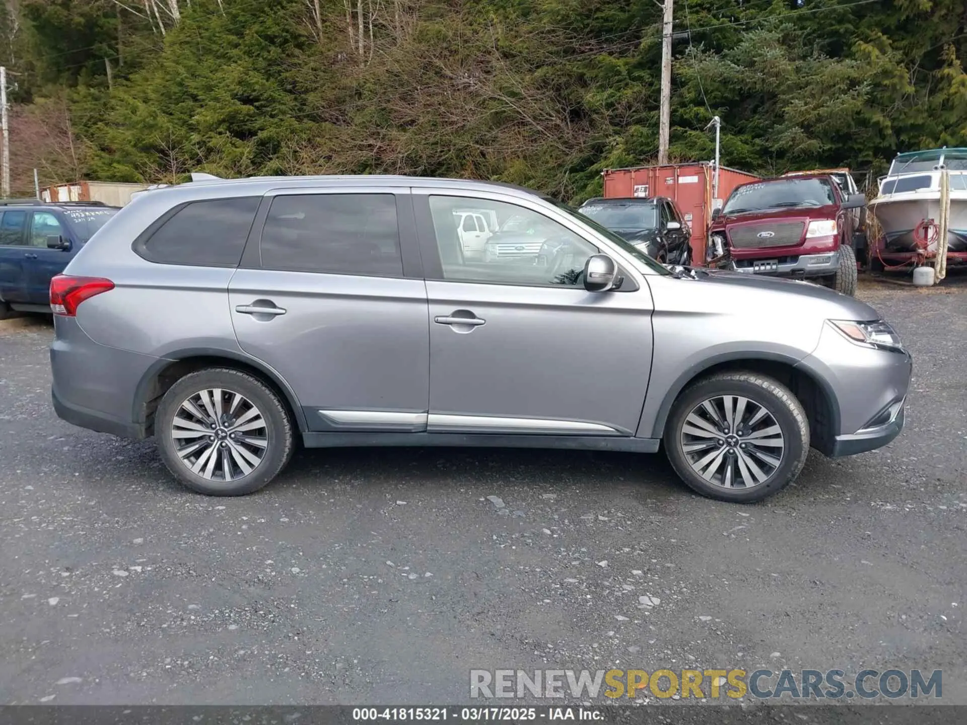 13 Photograph of a damaged car JA4AZ3A39KZ044527 MITSUBISHI OUTLANDER 2019