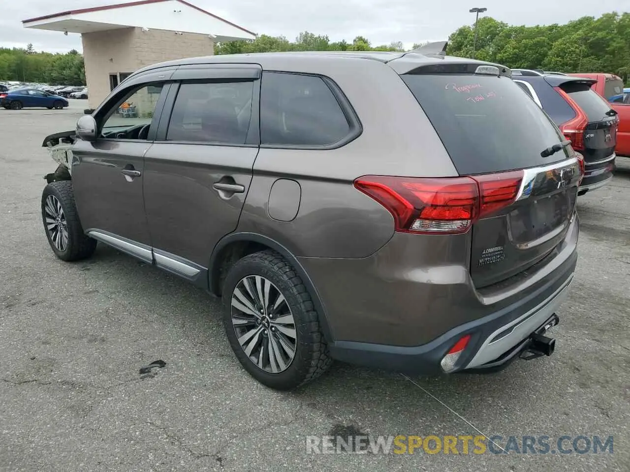 2 Photograph of a damaged car JA4AZ3A3XKZ008927 MITSUBISHI OUTLANDER 2019