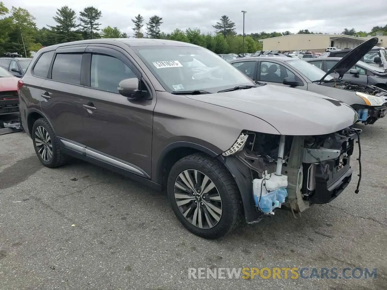 4 Photograph of a damaged car JA4AZ3A3XKZ008927 MITSUBISHI OUTLANDER 2019