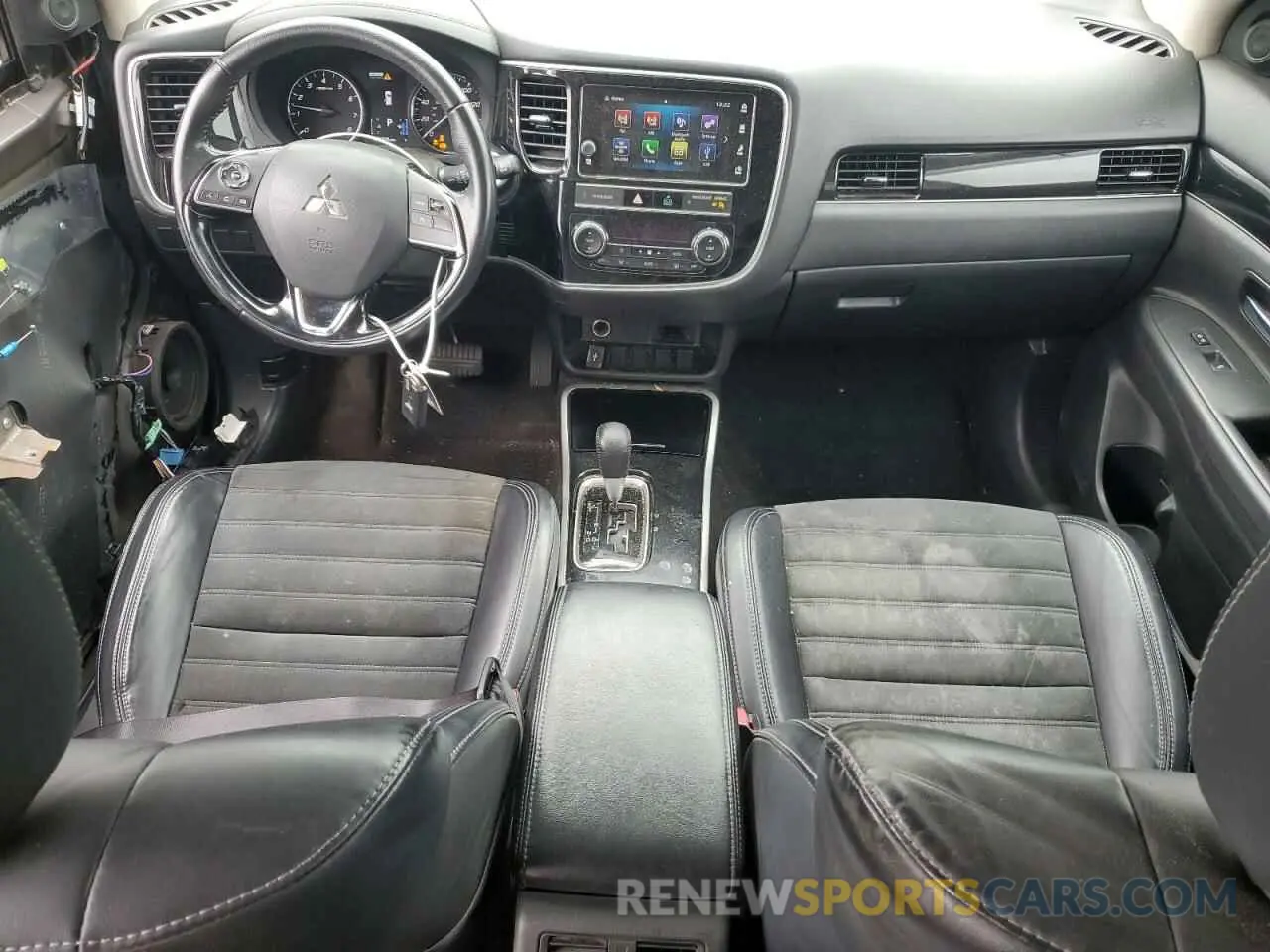 8 Photograph of a damaged car JA4AZ3A3XKZ008927 MITSUBISHI OUTLANDER 2019
