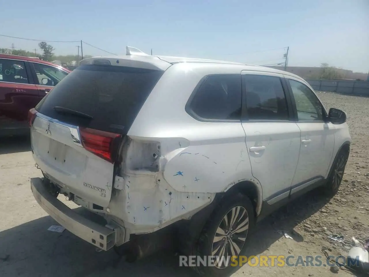 3 Photograph of a damaged car JA4AZ3A3XKZ014663 MITSUBISHI OUTLANDER 2019