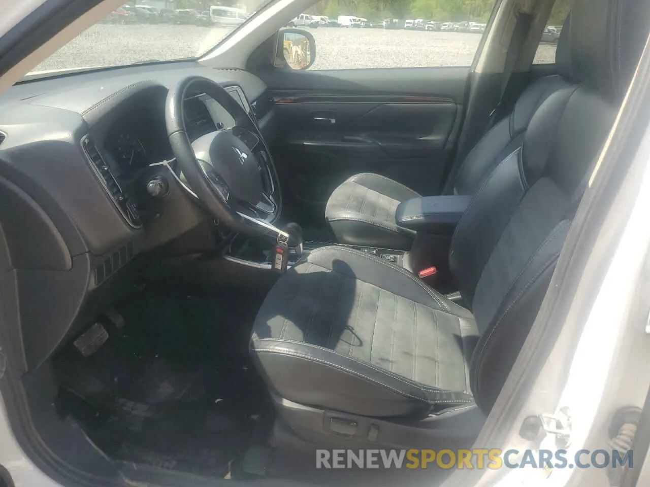 7 Photograph of a damaged car JA4AZ3A3XKZ014663 MITSUBISHI OUTLANDER 2019