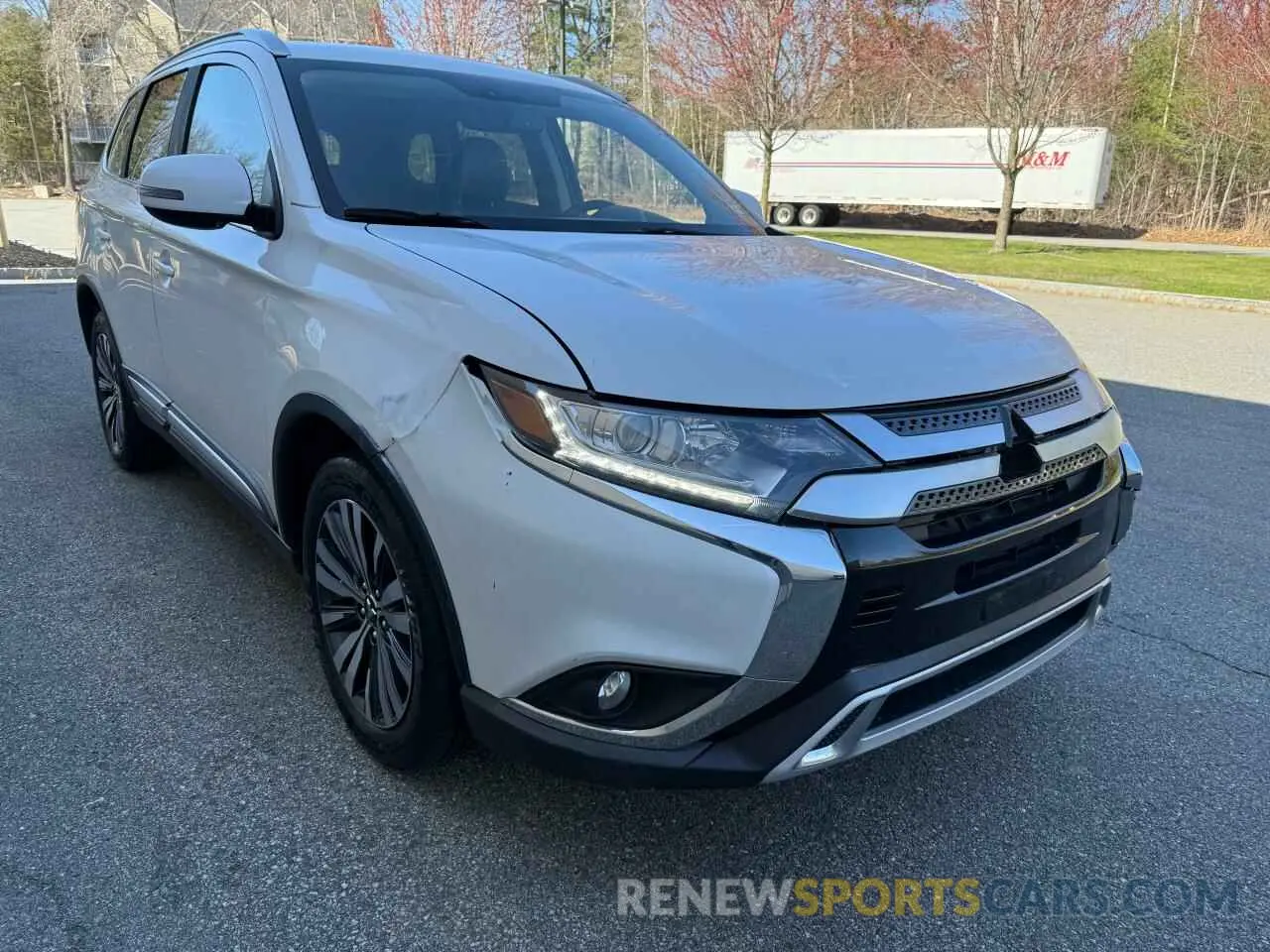 1 Photograph of a damaged car JA4AZ3A3XKZ022360 MITSUBISHI OUTLANDER 2019