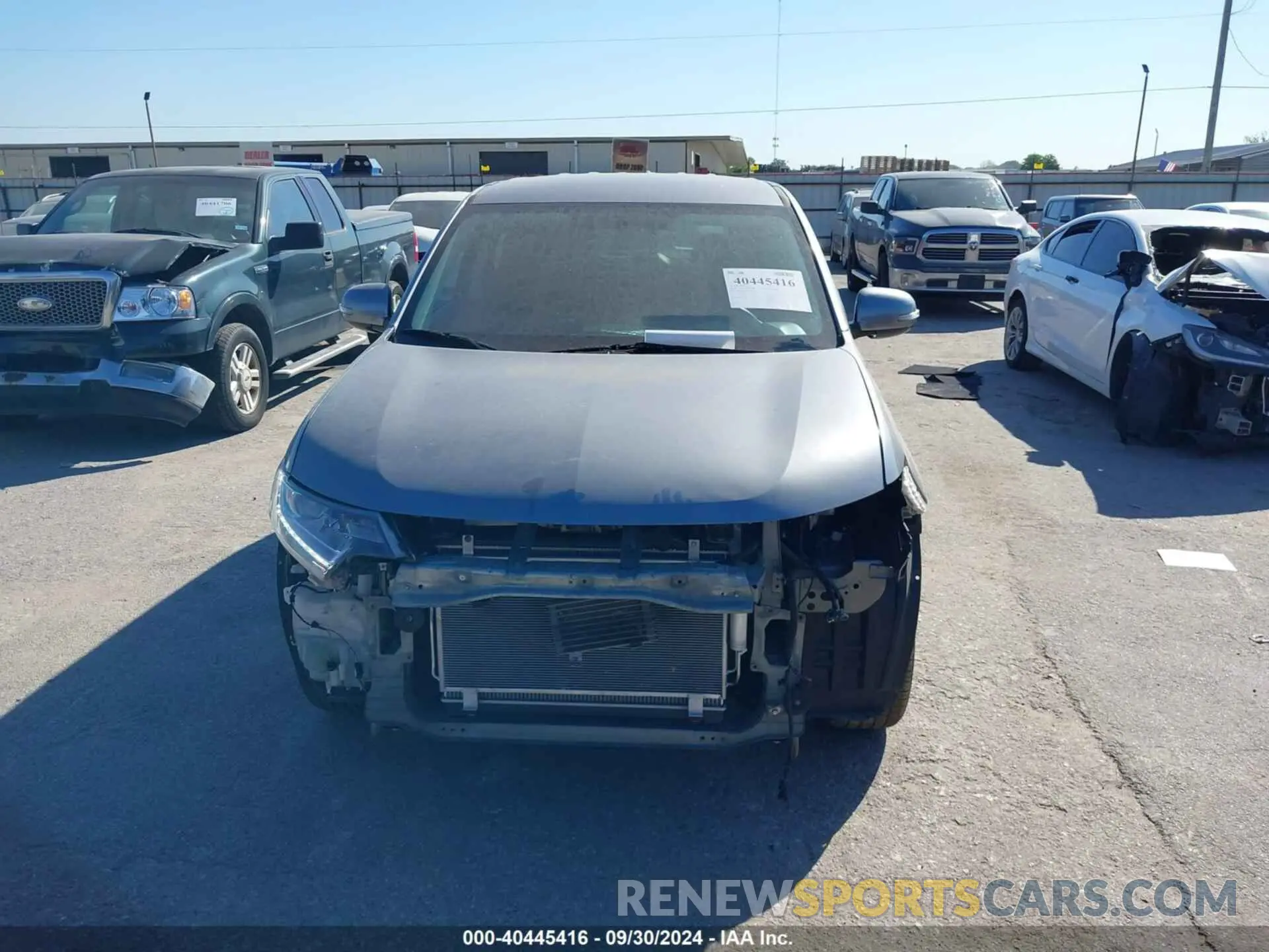 13 Photograph of a damaged car JA4AZ3A3XKZ023704 MITSUBISHI OUTLANDER 2019