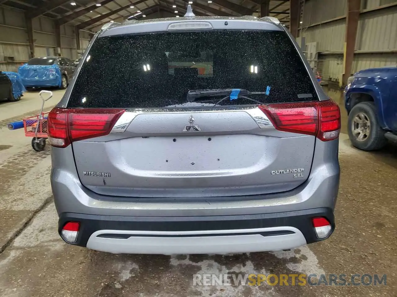 6 Photograph of a damaged car JA4AZ3A3XKZ026800 MITSUBISHI OUTLANDER 2019