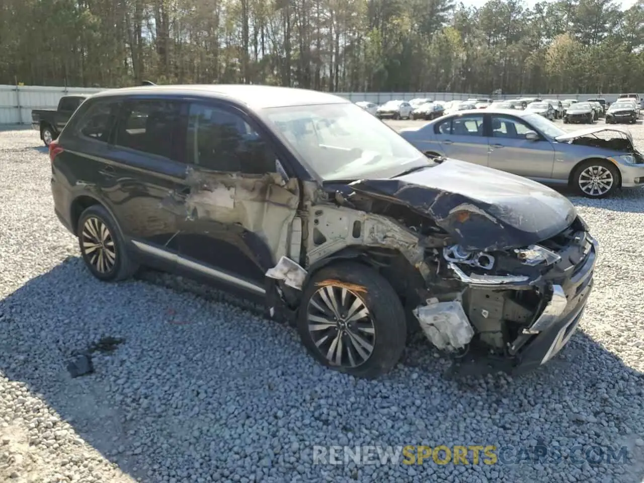 4 Photograph of a damaged car JA4AZ3A3XKZ042771 MITSUBISHI OUTLANDER 2019