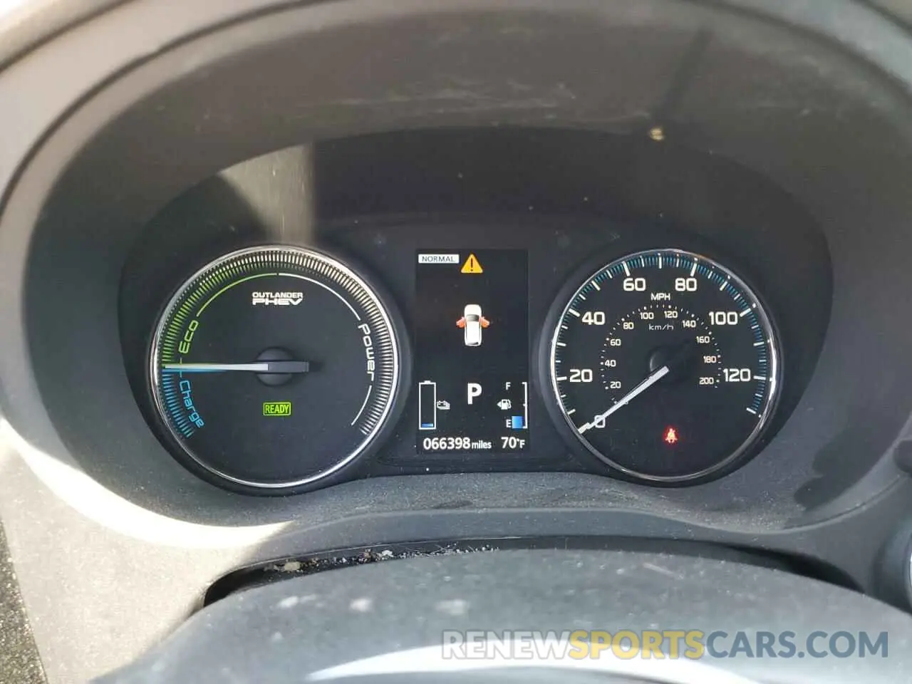 9 Photograph of a damaged car JA4J24A50KZ049563 MITSUBISHI OUTLANDER 2019