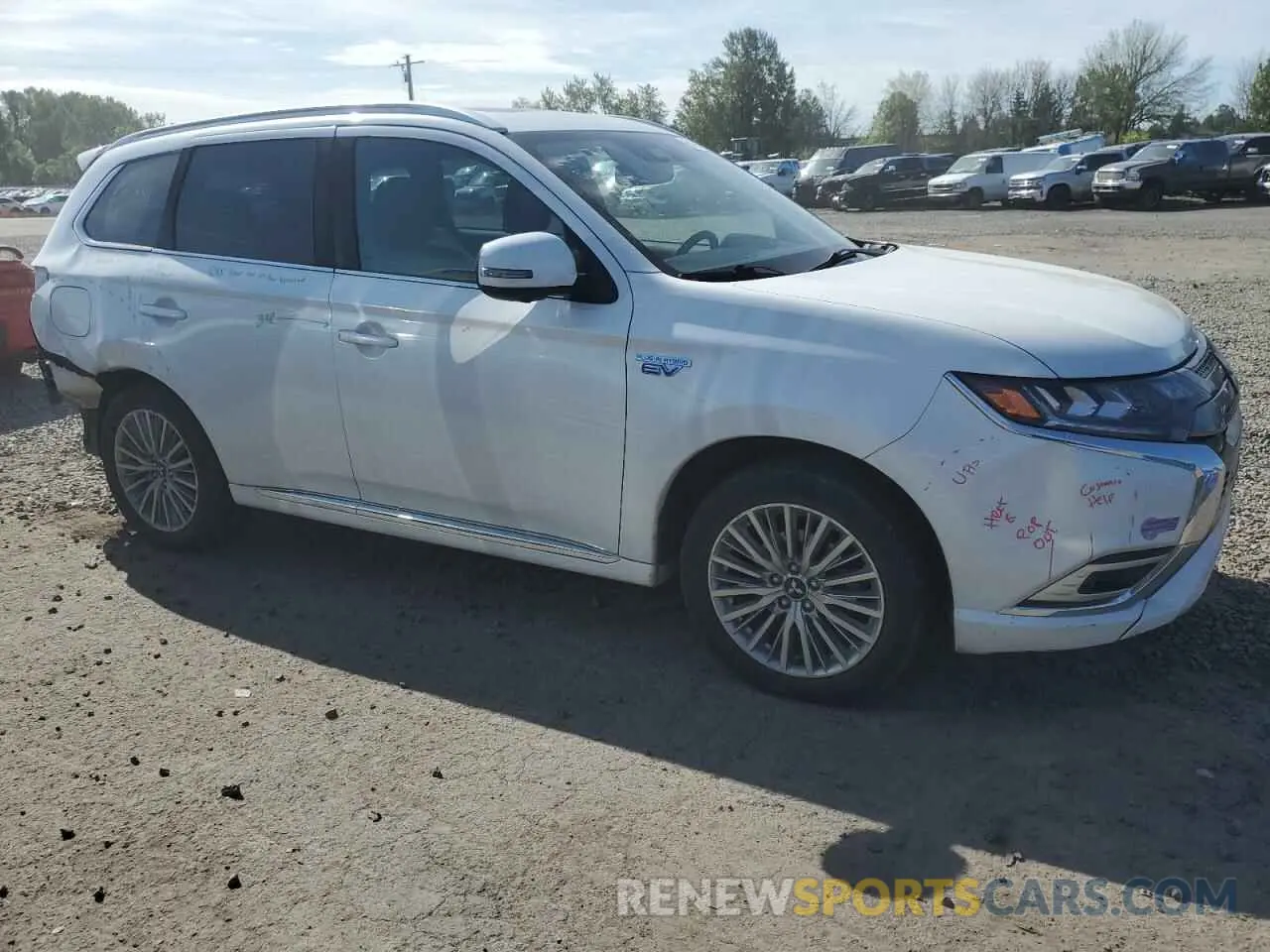4 Photograph of a damaged car JA4J24A50KZ056349 MITSUBISHI OUTLANDER 2019