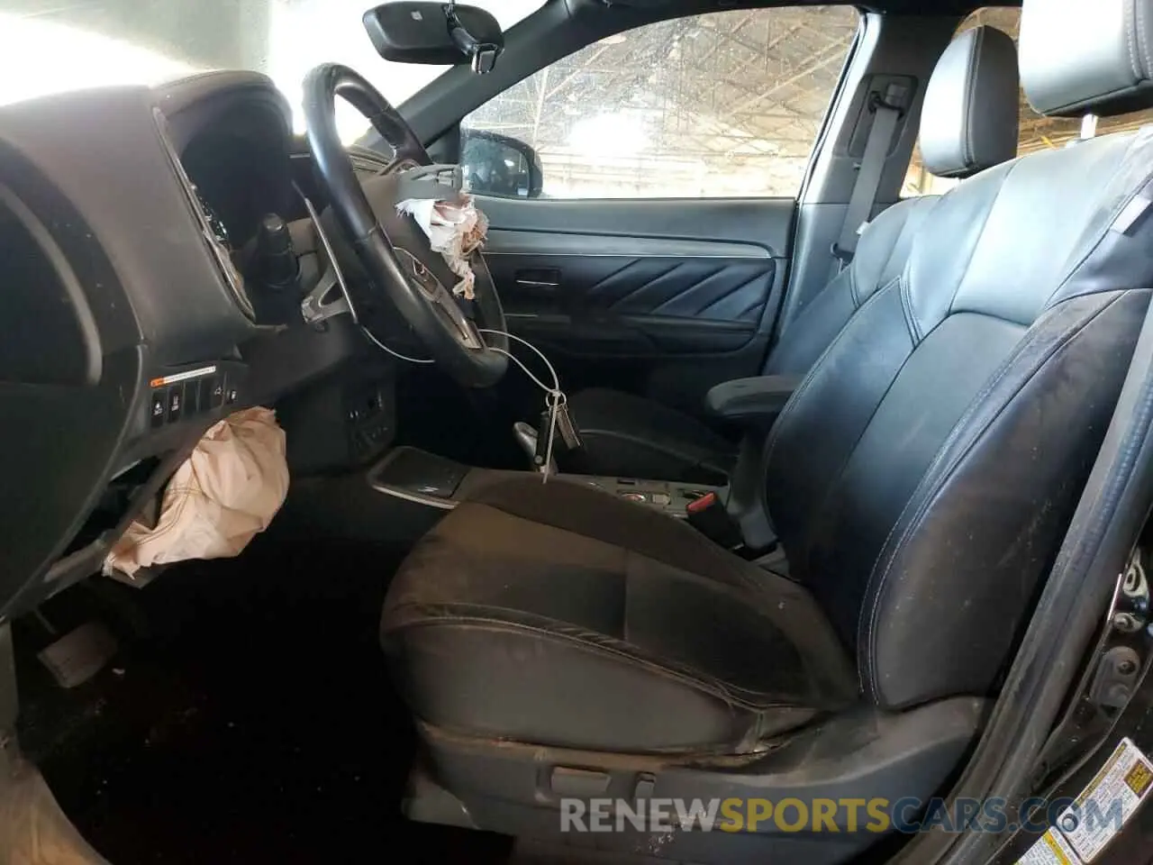 7 Photograph of a damaged car JA4J24A54KZ050697 MITSUBISHI OUTLANDER 2019