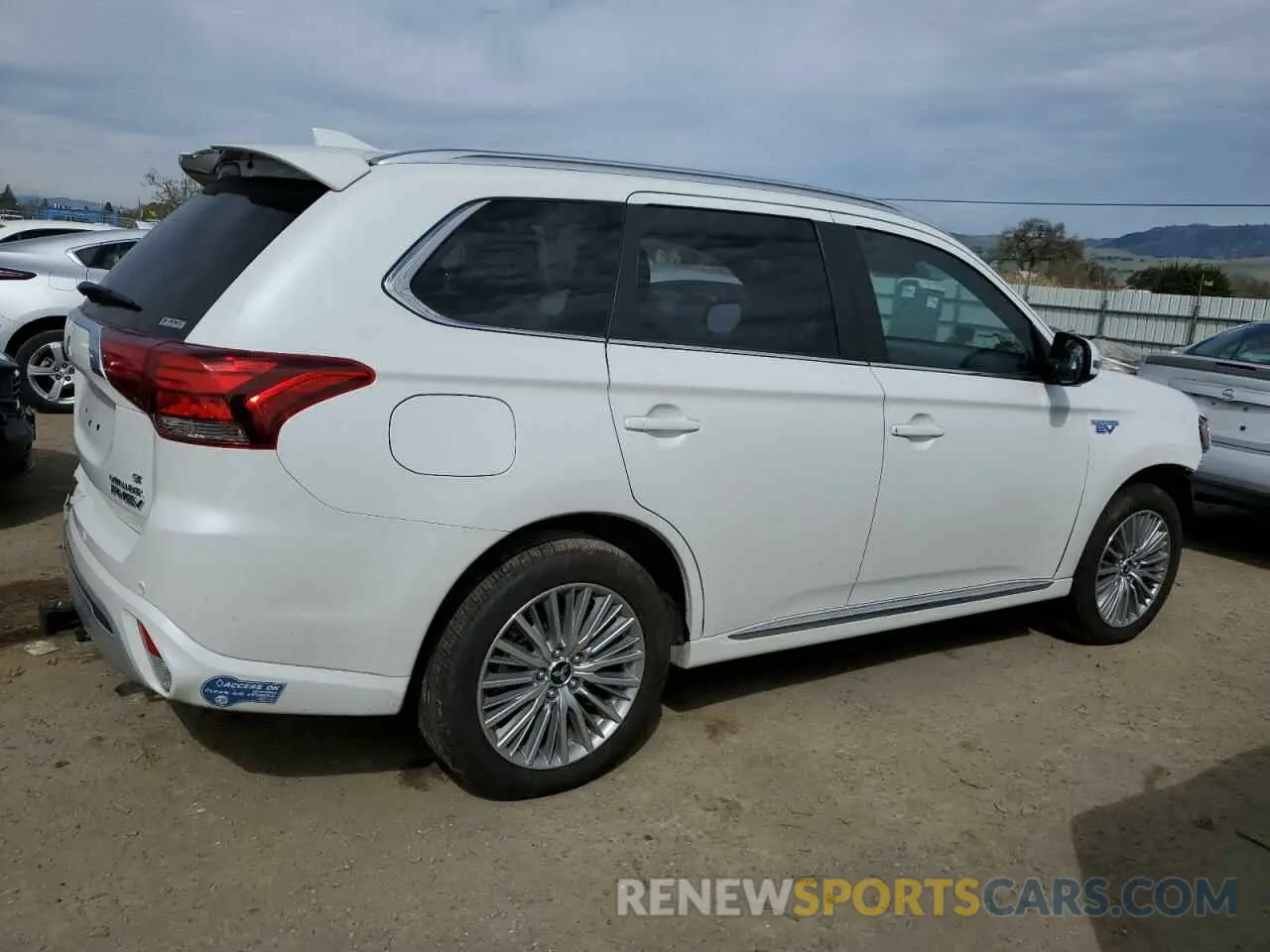3 Photograph of a damaged car JA4J24A58KZ048922 MITSUBISHI OUTLANDER 2019