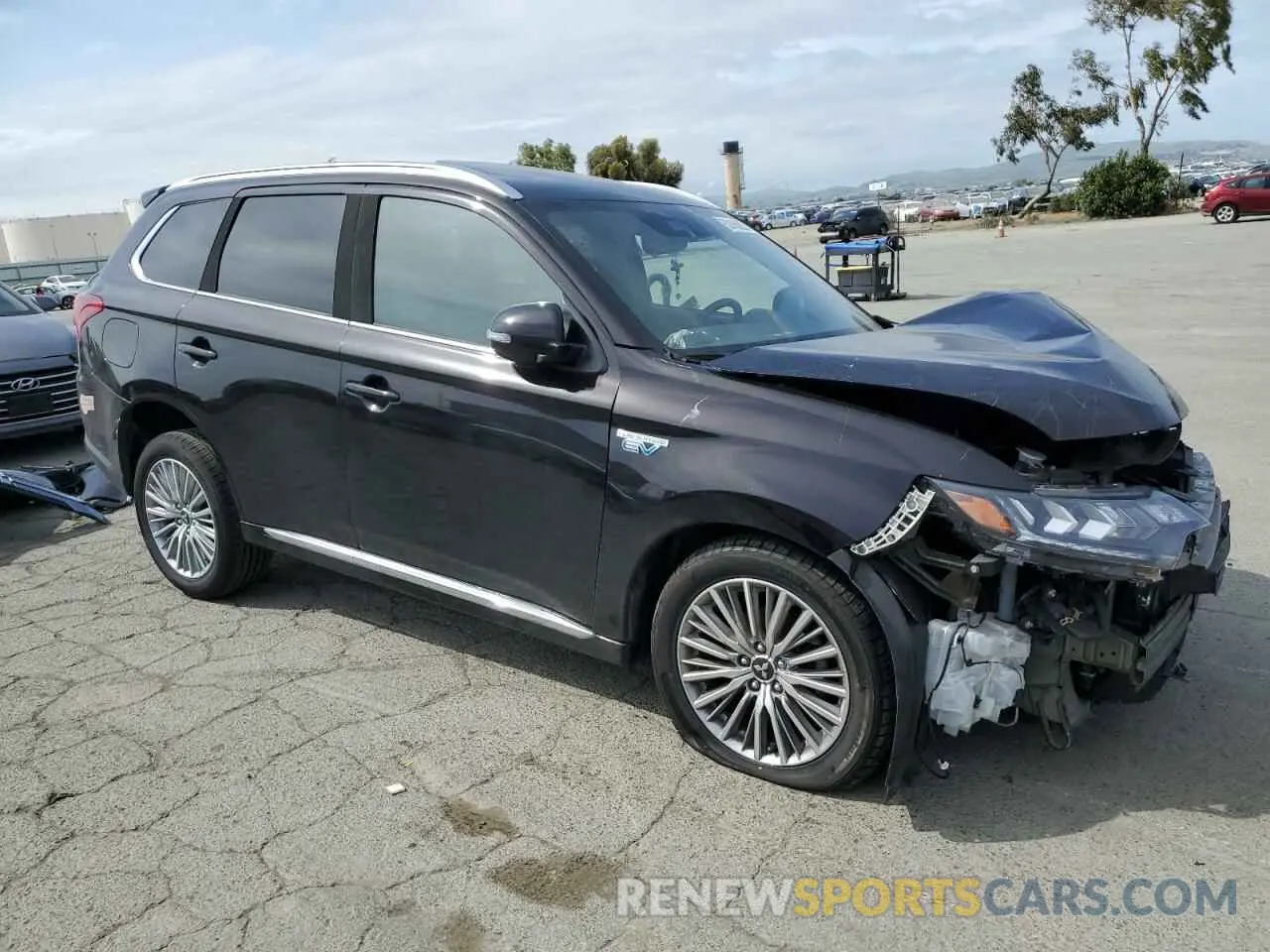 4 Photograph of a damaged car JA4J24A5XKZ051093 MITSUBISHI OUTLANDER 2019