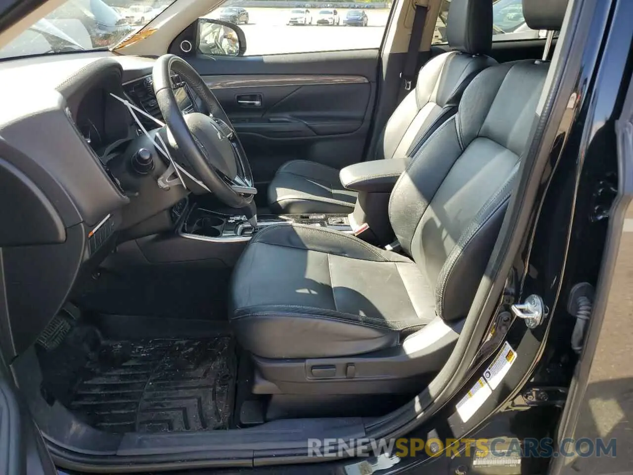 7 Photograph of a damaged car JA4JZ4AX5KZ038426 MITSUBISHI OUTLANDER 2019