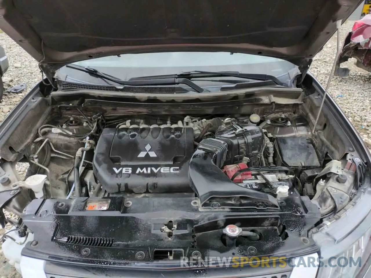 11 Photograph of a damaged car JA4JZ4AX6KZ009811 MITSUBISHI OUTLANDER 2019