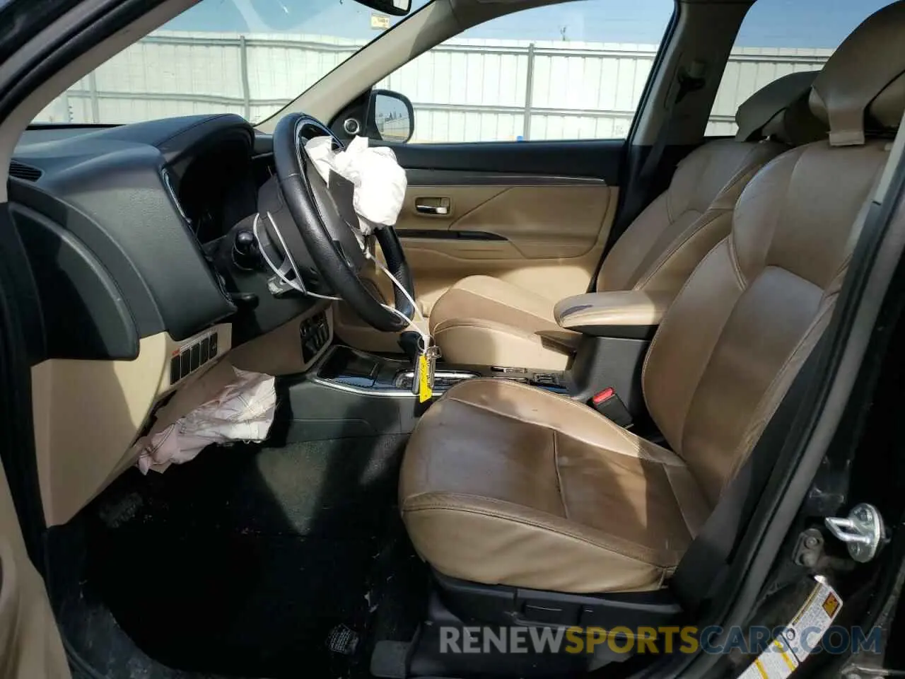 7 Photograph of a damaged car JA4JZ4AX8KZ010104 MITSUBISHI OUTLANDER 2019