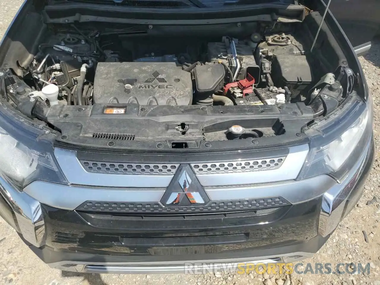 12 Photograph of a damaged car JA4AD2A32LZ018619 MITSUBISHI OUTLANDER 2020