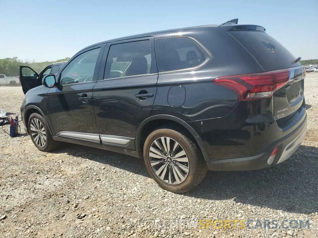 2 Photograph of a damaged car JA4AD2A32LZ018619 MITSUBISHI OUTLANDER 2020