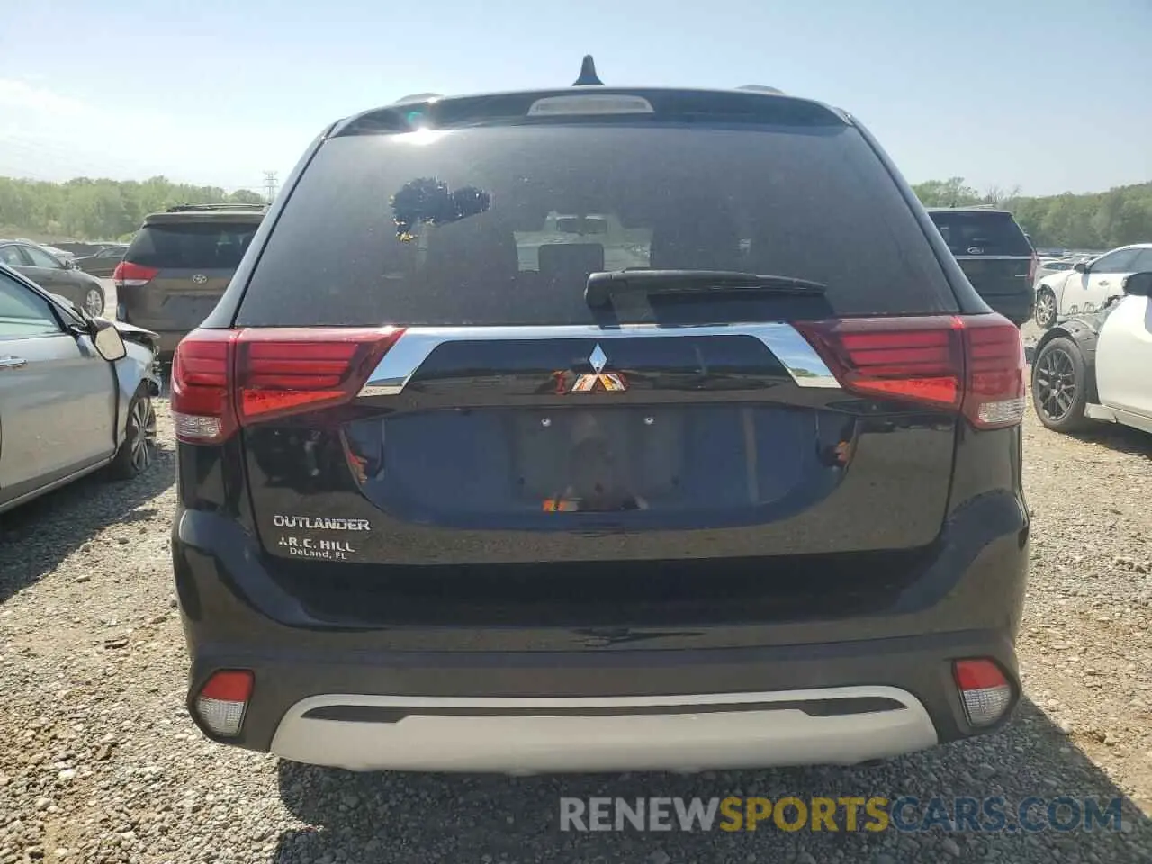 6 Photograph of a damaged car JA4AD2A32LZ018619 MITSUBISHI OUTLANDER 2020